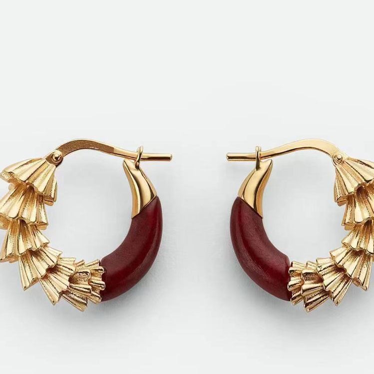 Bo*te*ga venenta earrings